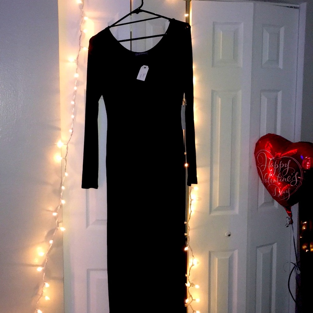 Loveappella-Long Sleeve-Shirred Front-Evening Gown
